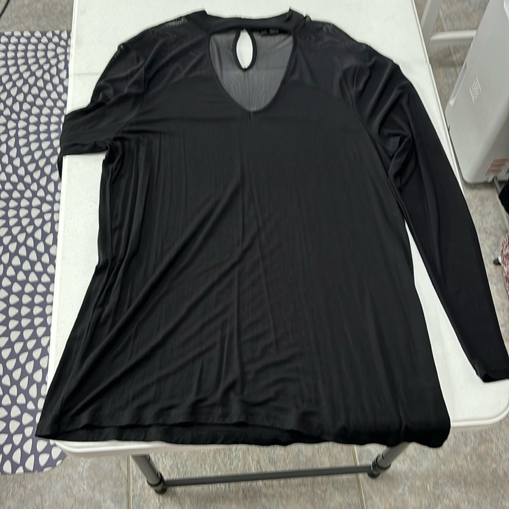 Lane Bryant long sleeve keyhole shirt